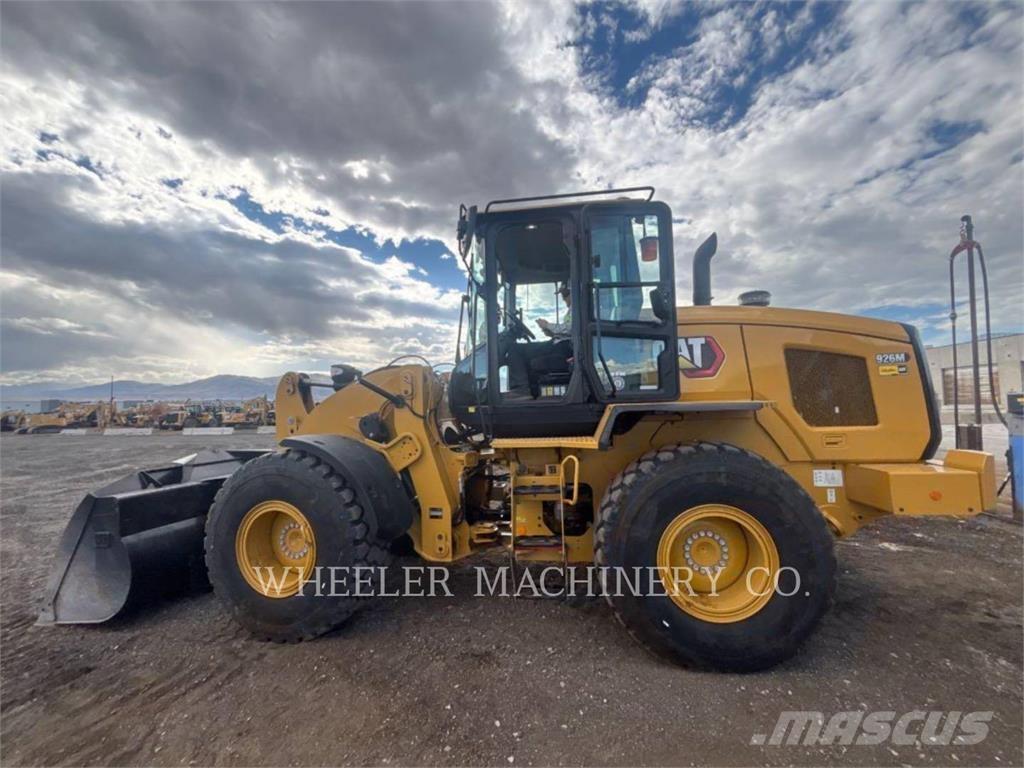 CAT 926M QC 3V Фронтальні навантажувачі