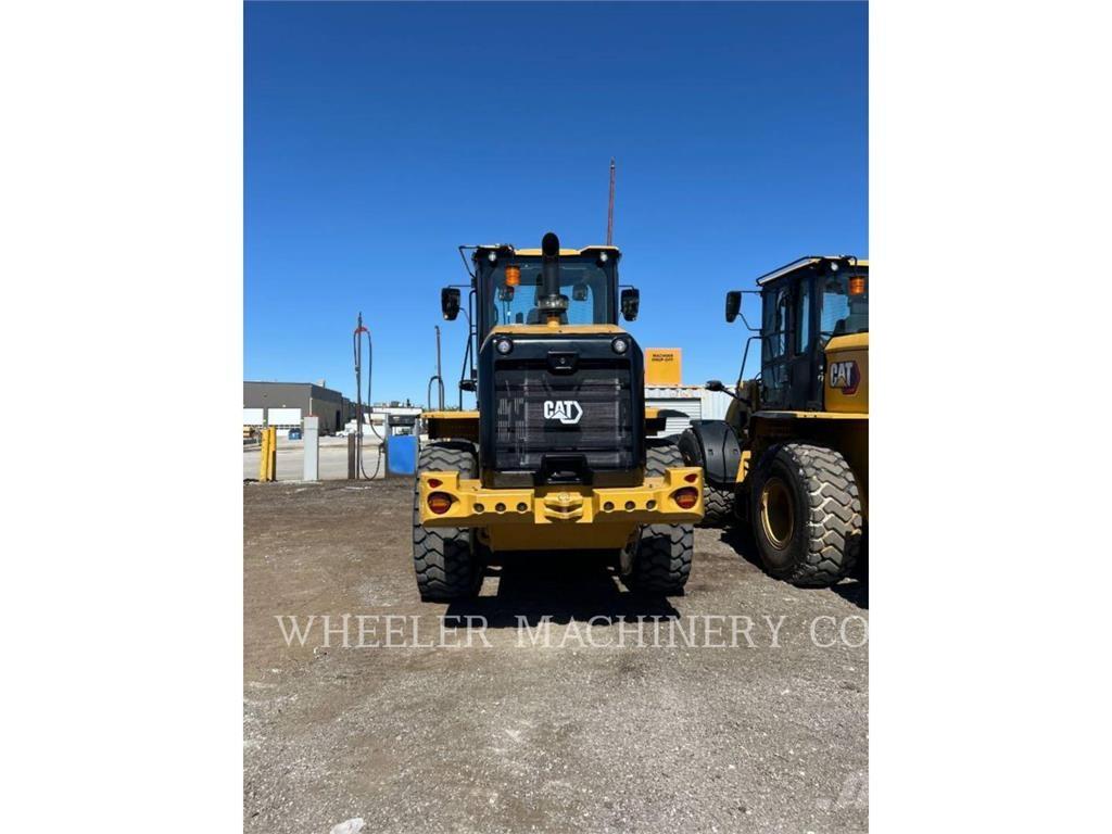 CAT 926M QC 3V Фронтальні навантажувачі