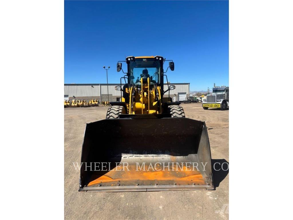 CAT 926M QC 3V Фронтальні навантажувачі