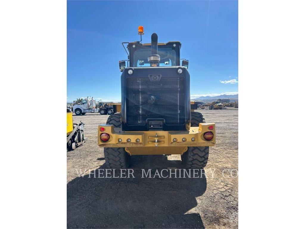 CAT 926M QC 3V Фронтальні навантажувачі