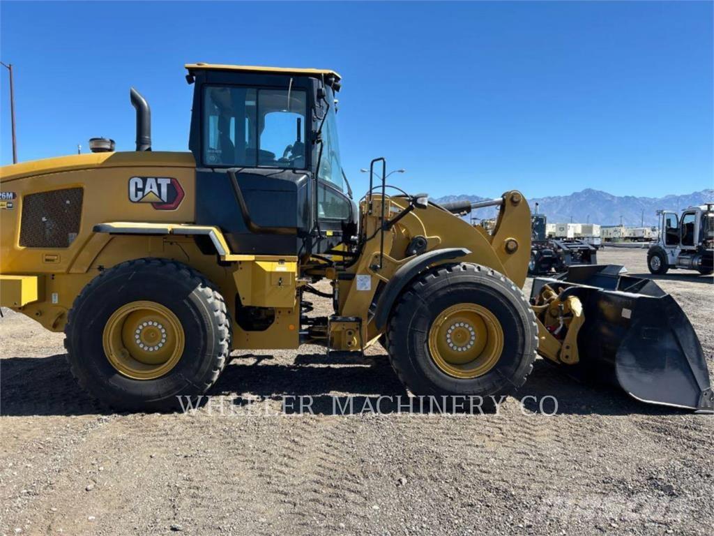 CAT 926M QC 3V Фронтальні навантажувачі