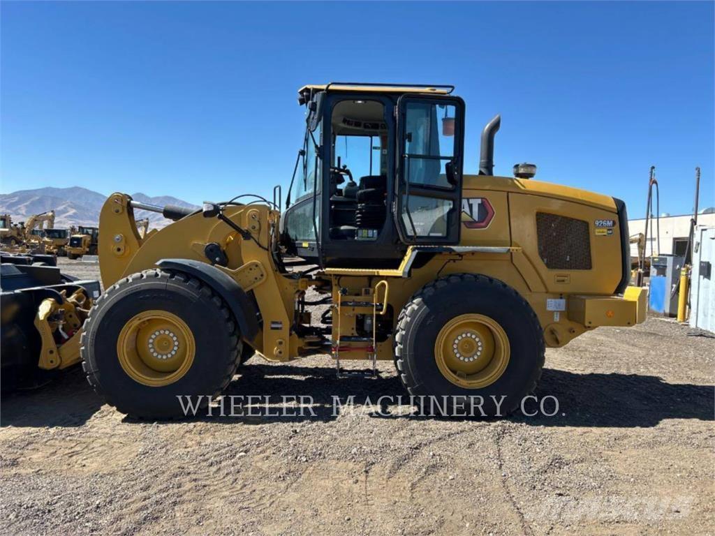 CAT 926M QC 3V Фронтальні навантажувачі
