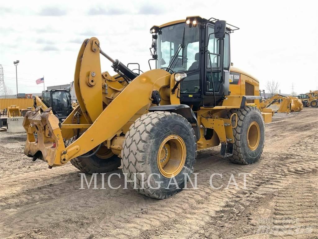 CAT 926M RQ Фронтальні навантажувачі