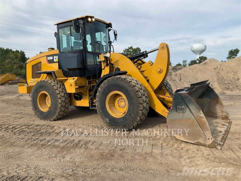 CAT 926M RQ Фронтальні навантажувачі