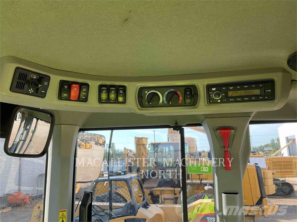 CAT 926M RQ Фронтальні навантажувачі