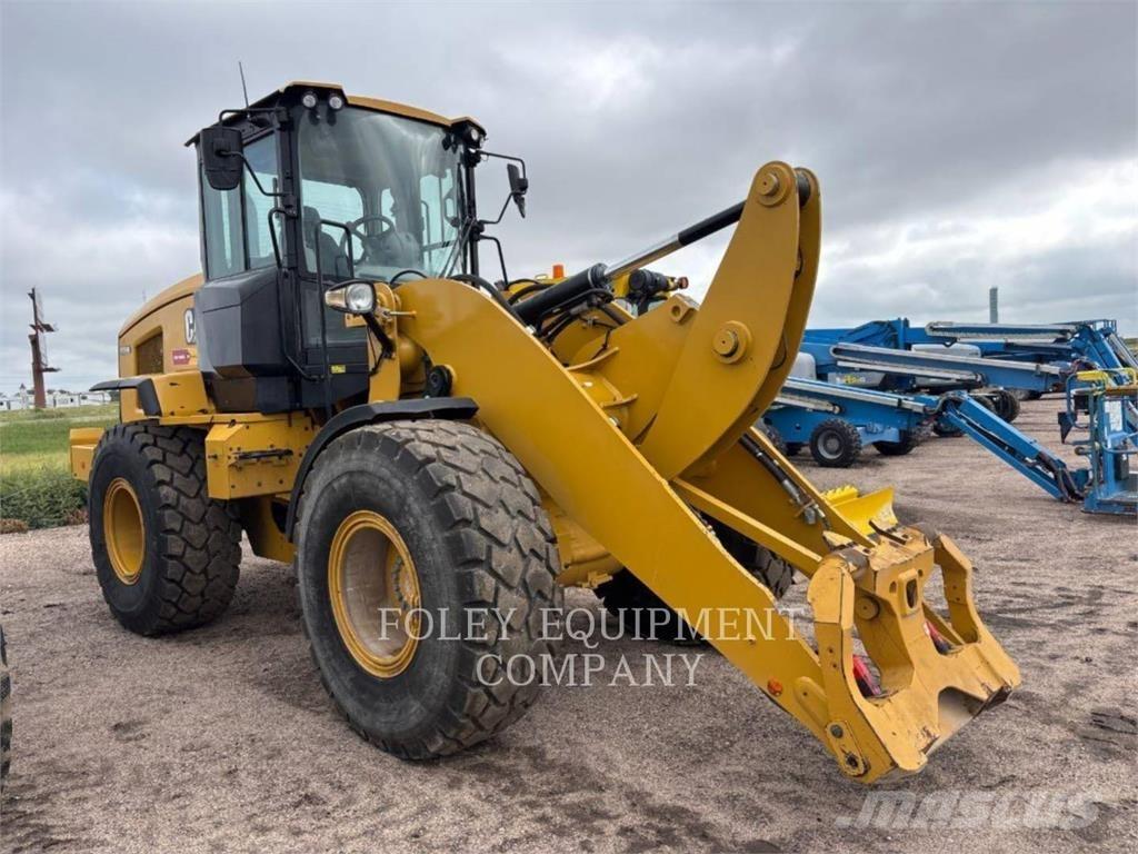 CAT 926MHL Фронтальні навантажувачі