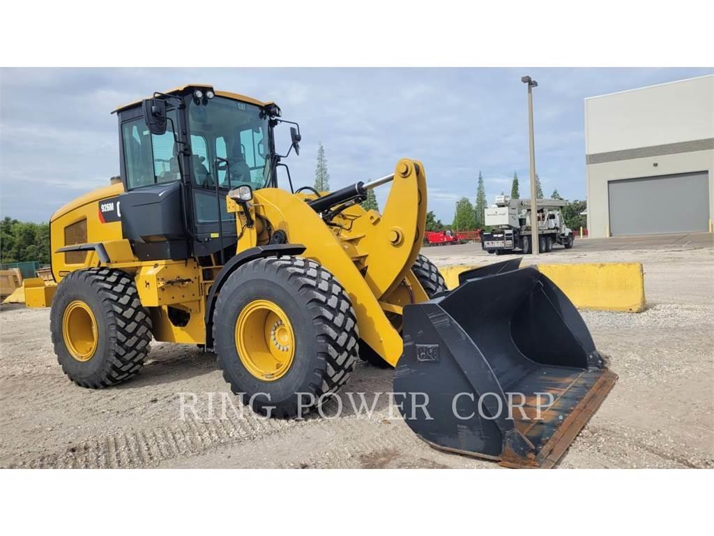 CAT 926MQC3V Фронтальні навантажувачі