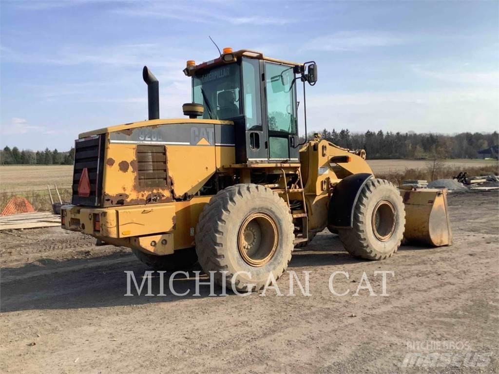 CAT 928G Фронтальні навантажувачі