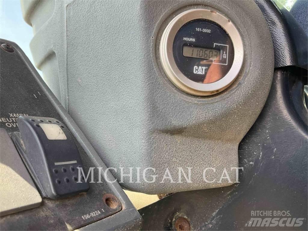 CAT 928G Фронтальні навантажувачі