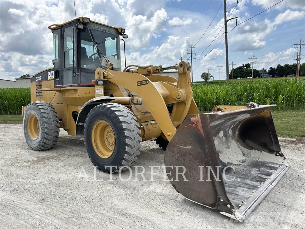 CAT 928G Фронтальні навантажувачі
