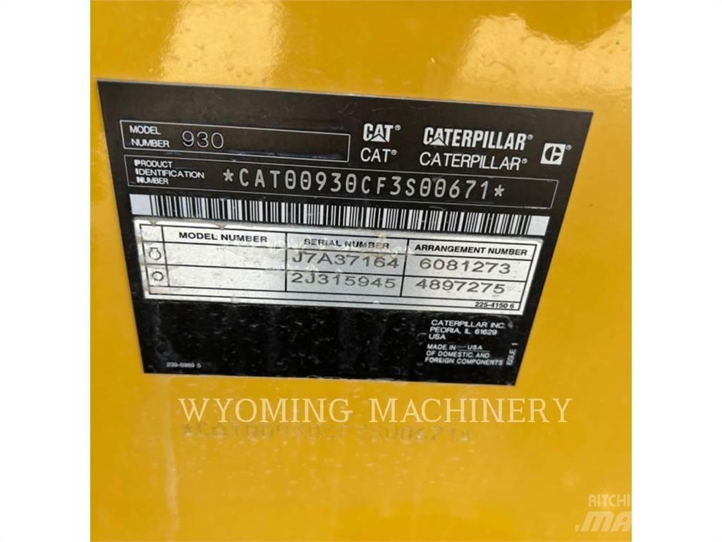 CAT 930 Фронтальні навантажувачі