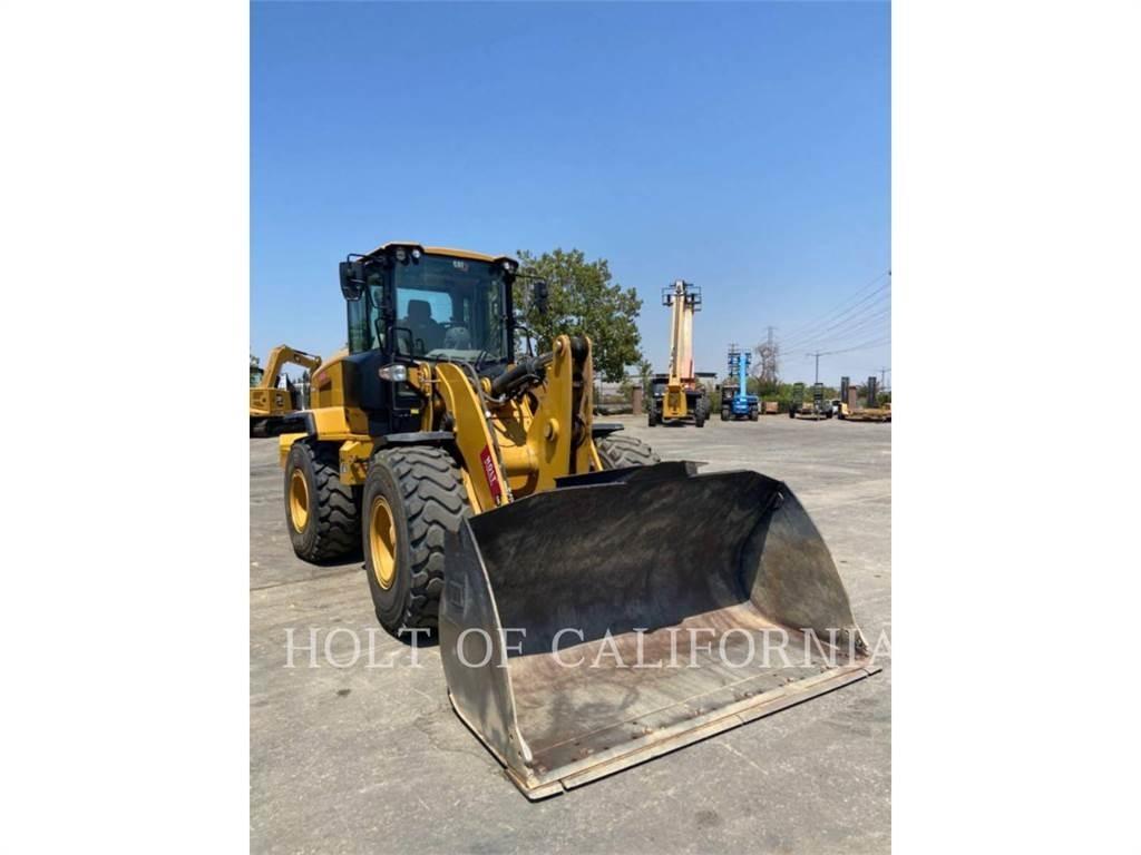 CAT 930 Фронтальні навантажувачі