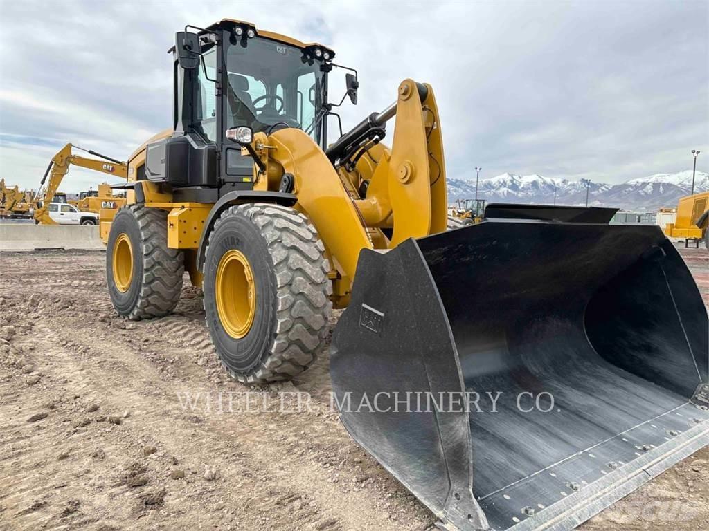 CAT 930 QC Фронтальні навантажувачі