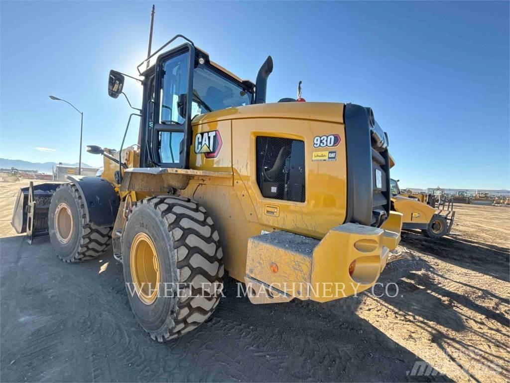 CAT 930 QC Фронтальні навантажувачі