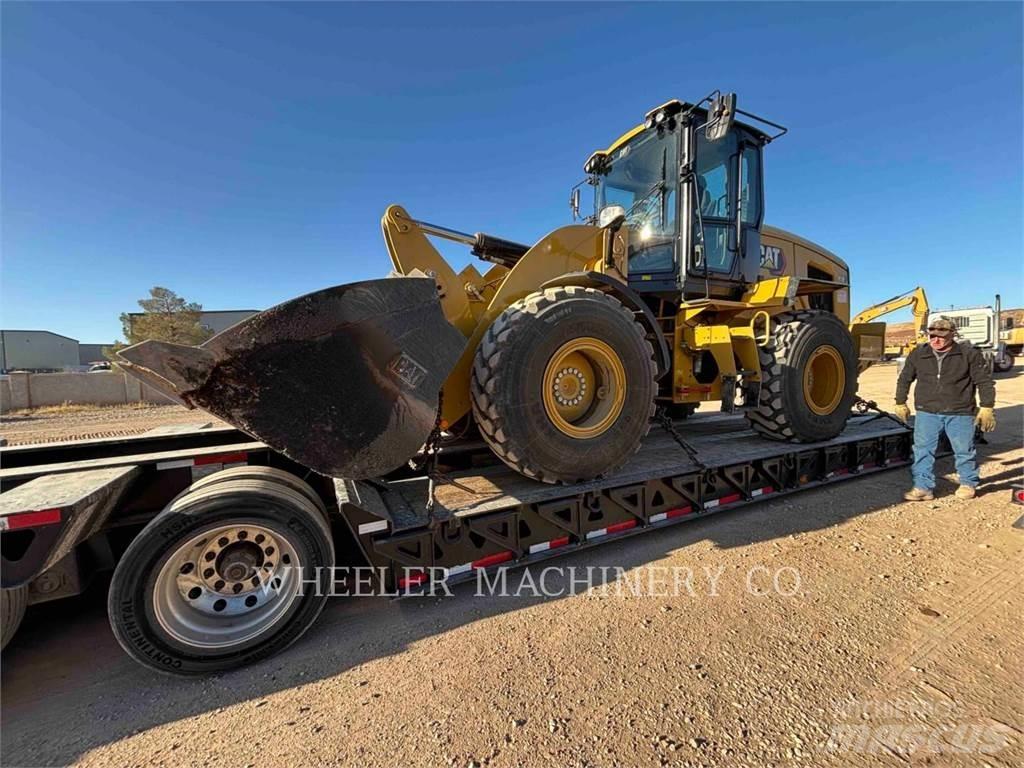 CAT 930 QC Фронтальні навантажувачі