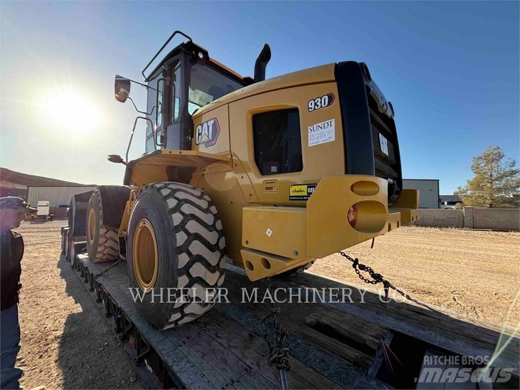 CAT 930 QC Фронтальні навантажувачі