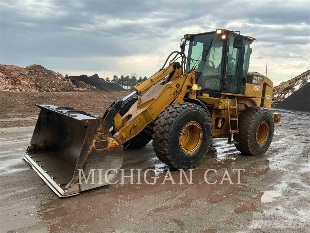 CAT 930H Фронтальні навантажувачі