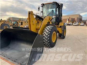 CAT 930M Фронтальні навантажувачі