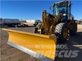 CAT 930M Фронтальні навантажувачі