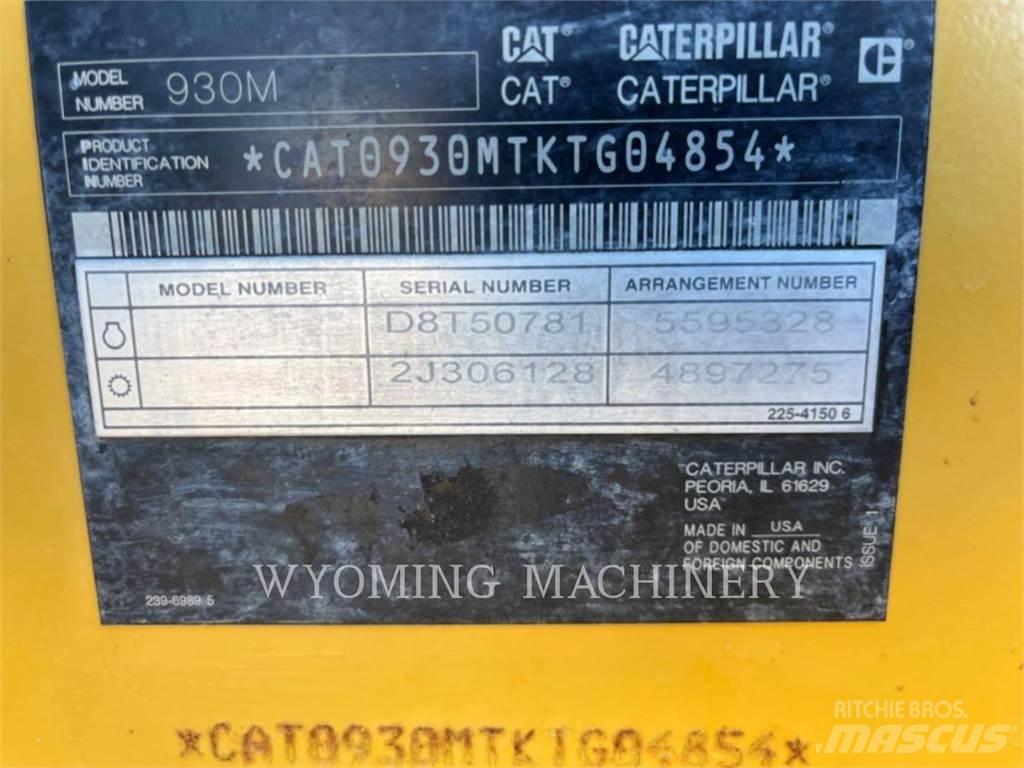 CAT 930M Фронтальні навантажувачі