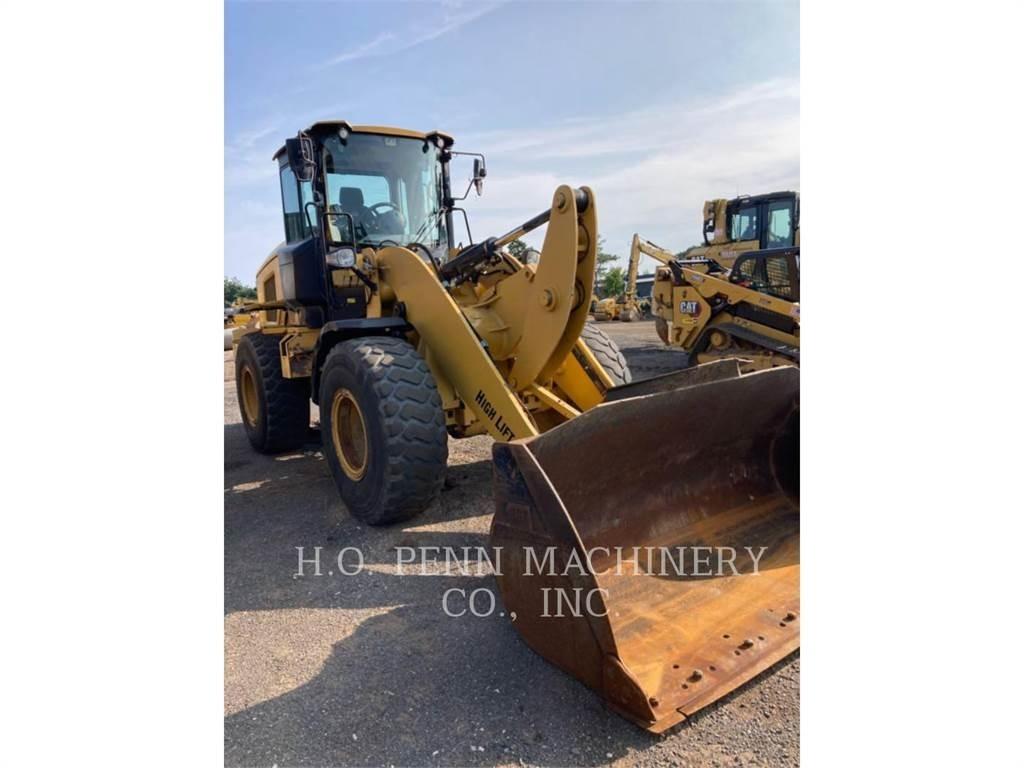 CAT 930M Фронтальні навантажувачі