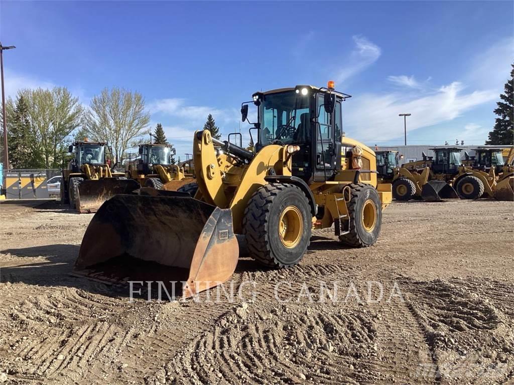 CAT 930M Фронтальні навантажувачі