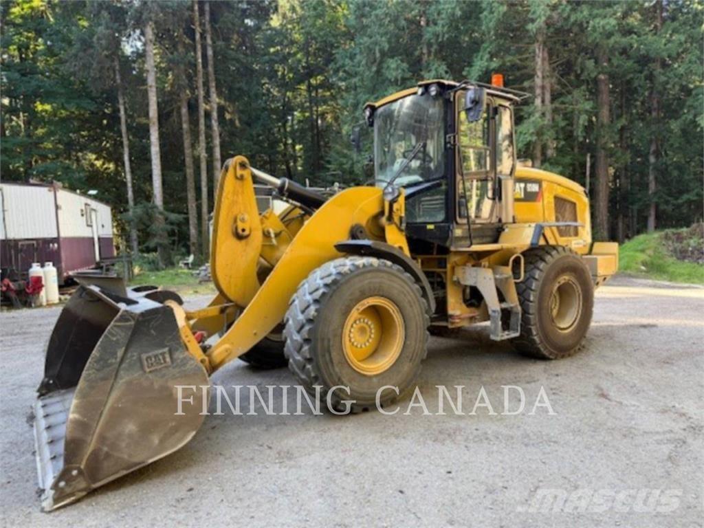 CAT 930M Фронтальні навантажувачі