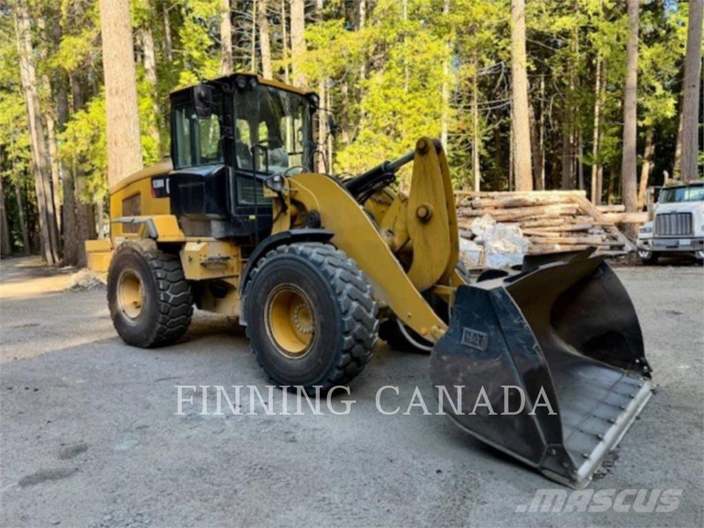 CAT 930M Фронтальні навантажувачі