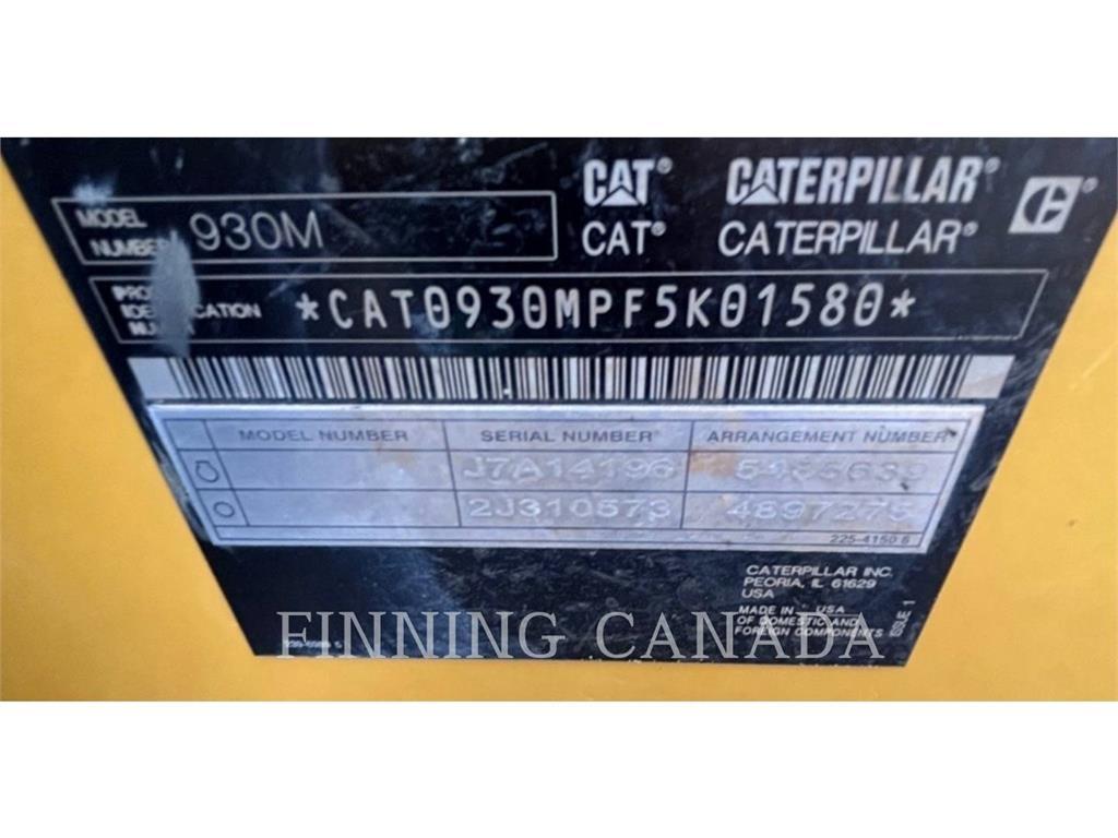 CAT 930M Фронтальні навантажувачі