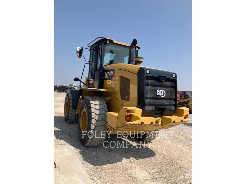CAT 930M Фронтальні навантажувачі