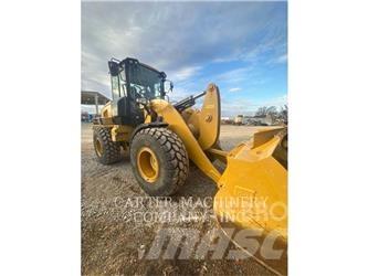 CAT 930M 2V Фронтальні навантажувачі