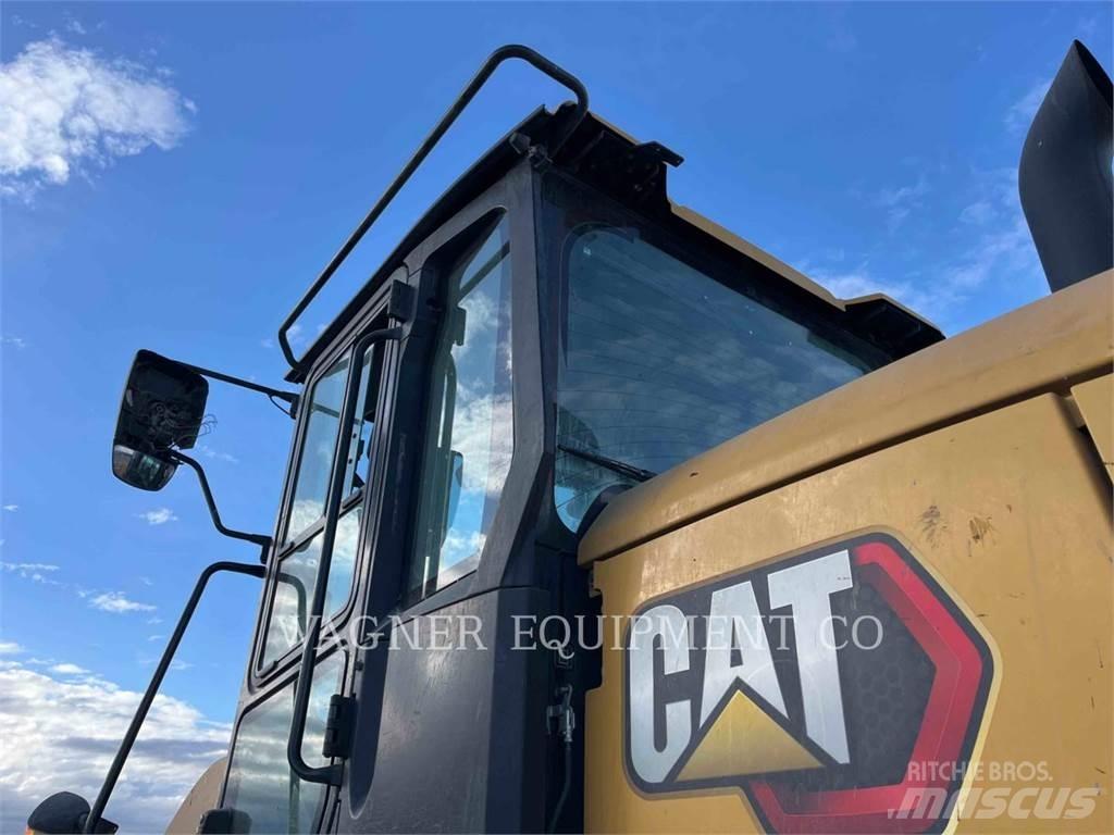 CAT 930M AG HL Фронтальні навантажувачі
