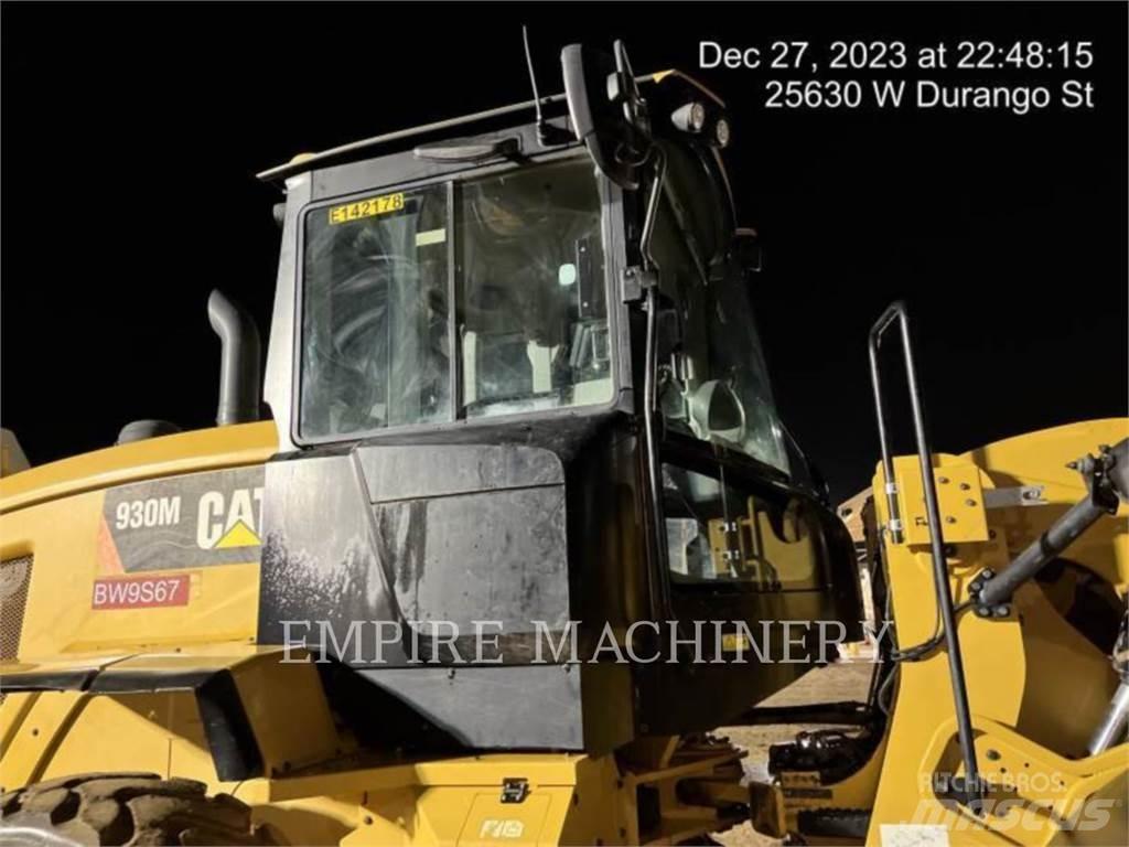 CAT 930M FC Фронтальні навантажувачі
