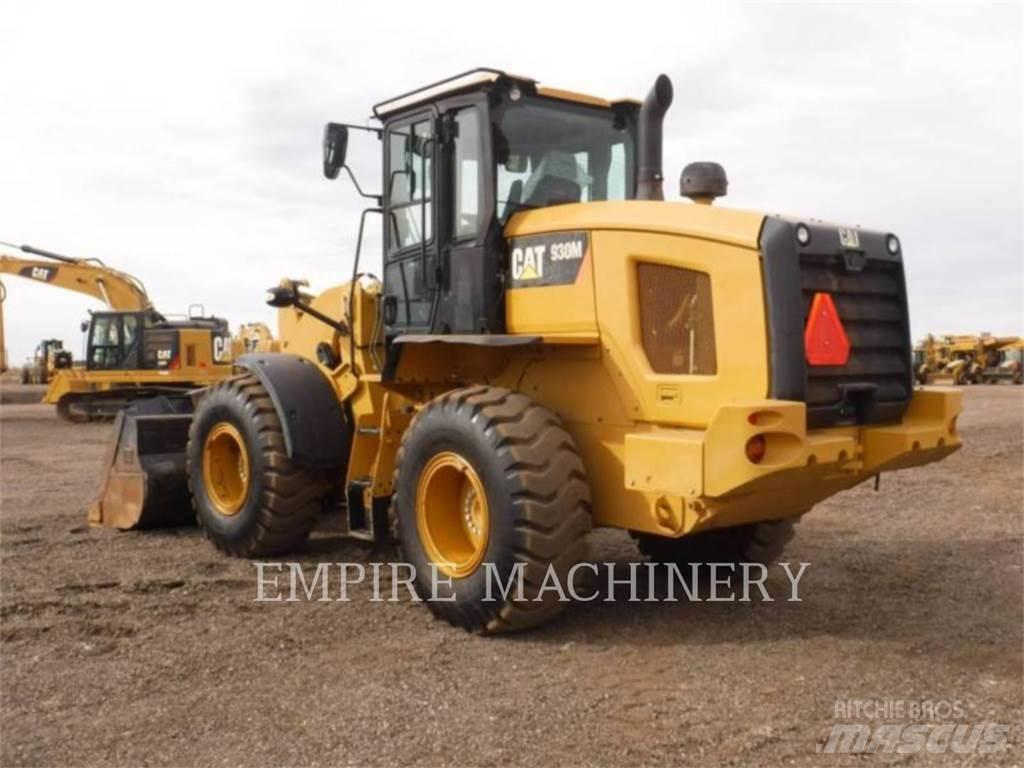 CAT 930M FC Фронтальні навантажувачі