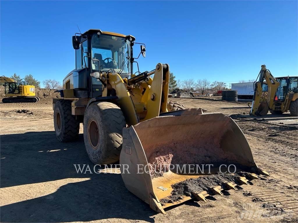 CAT 930M FC Фронтальні навантажувачі