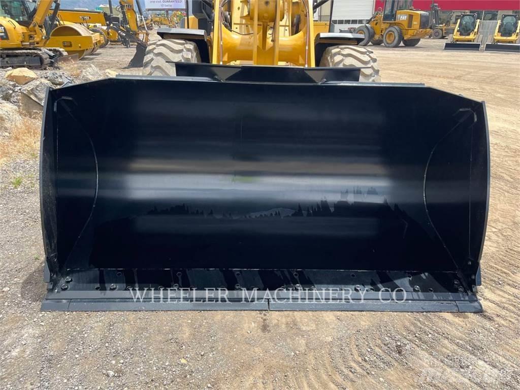 CAT 930M QC Фронтальні навантажувачі