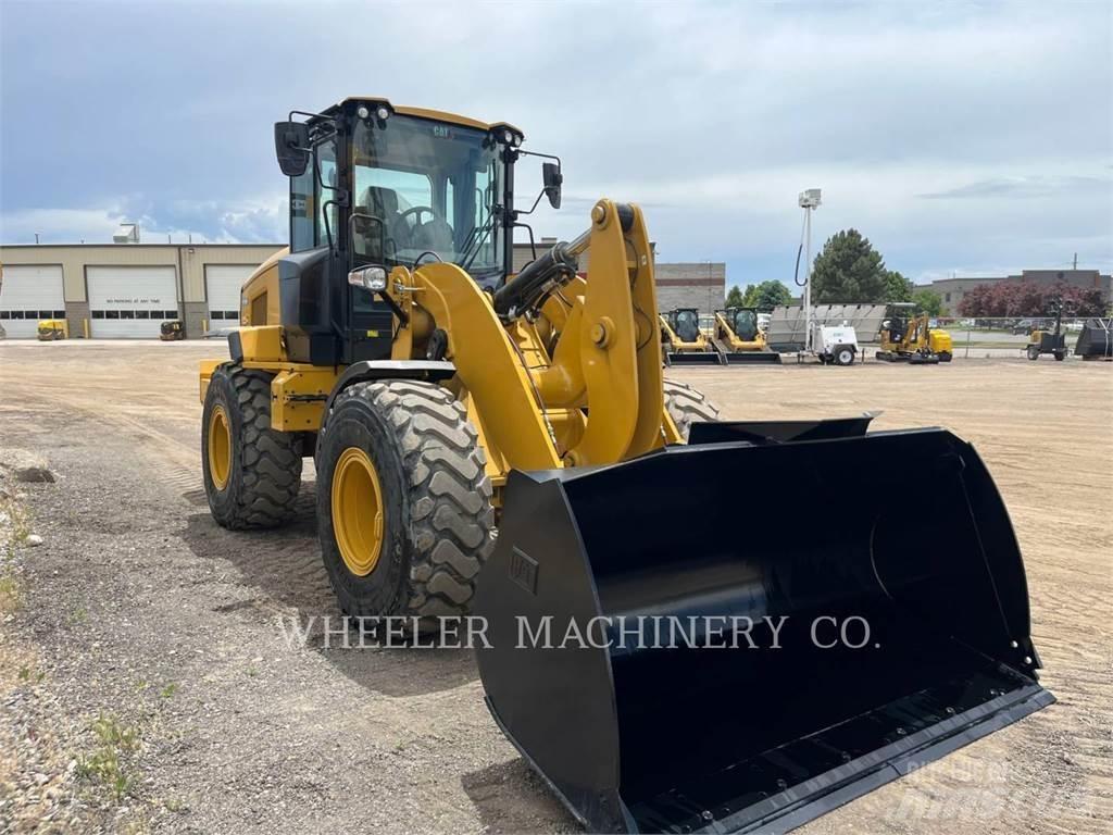 CAT 930M QC Фронтальні навантажувачі