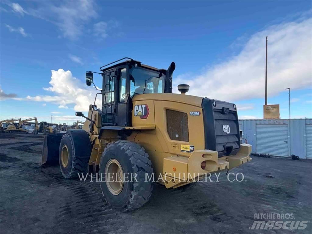 CAT 930M QC Фронтальні навантажувачі