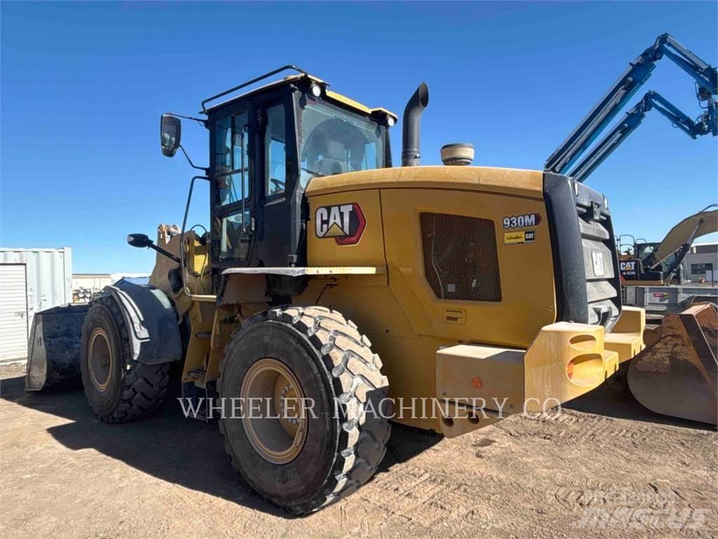 CAT 930M QC Фронтальні навантажувачі