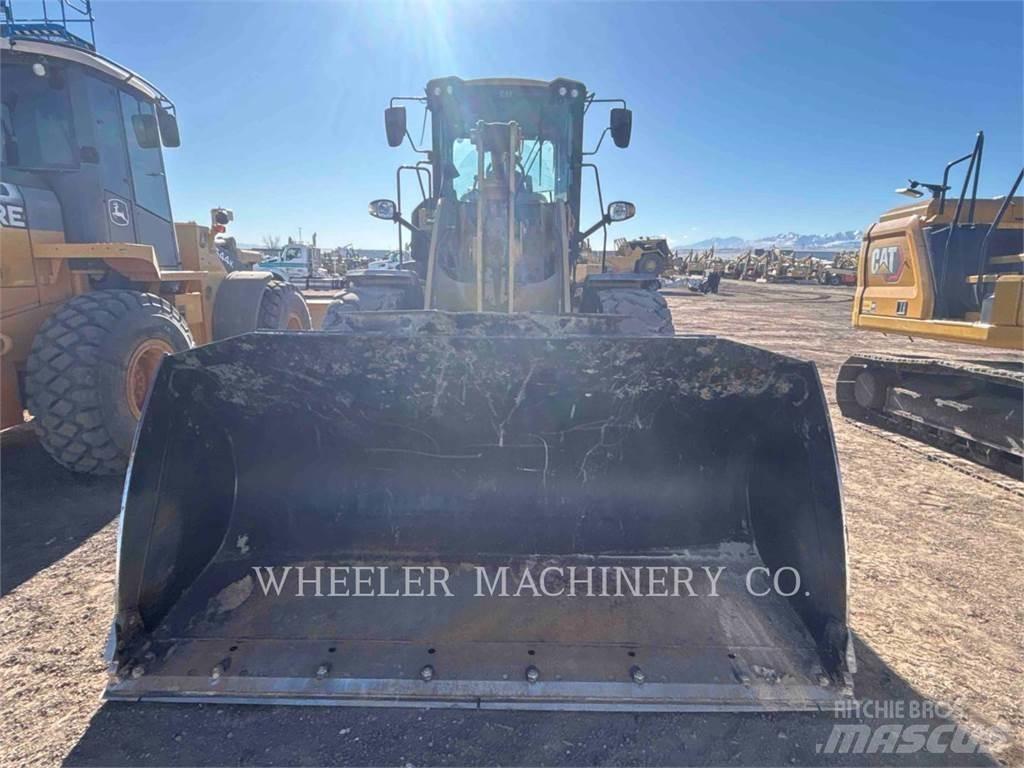 CAT 930M QC Фронтальні навантажувачі