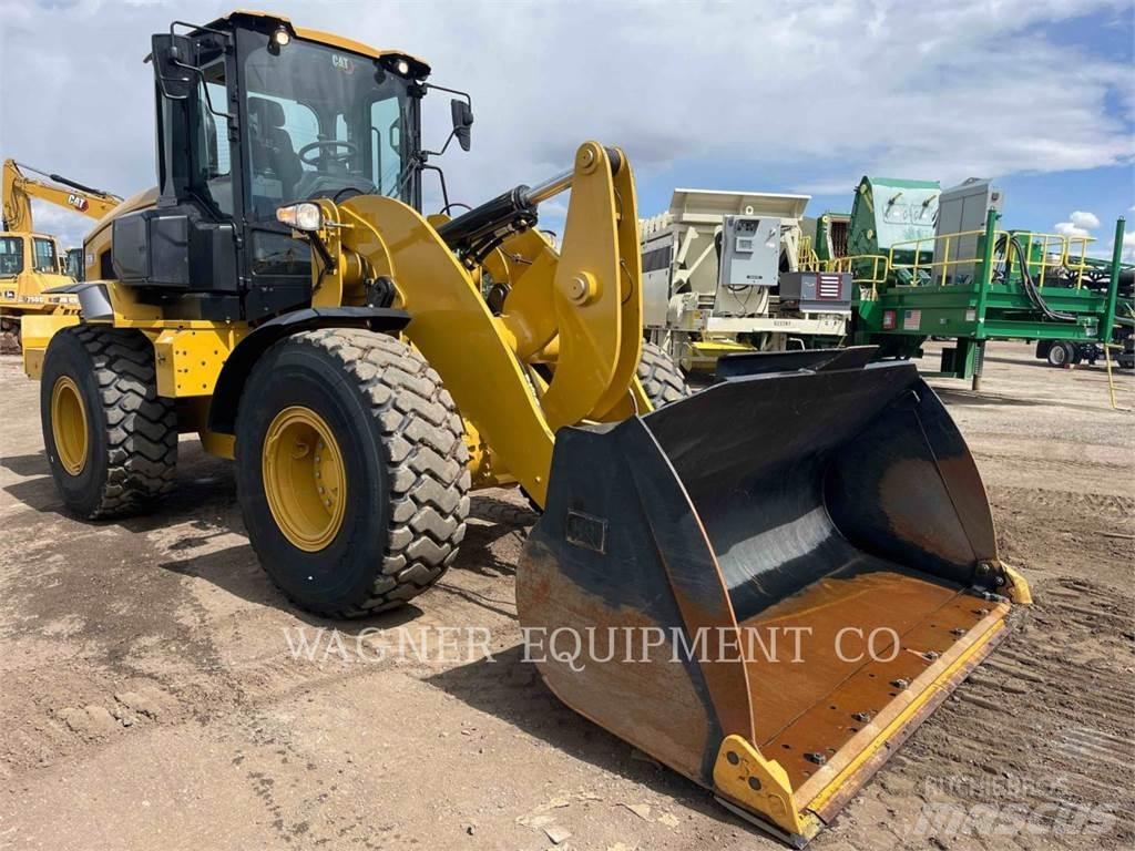 CAT 938 Фронтальні навантажувачі