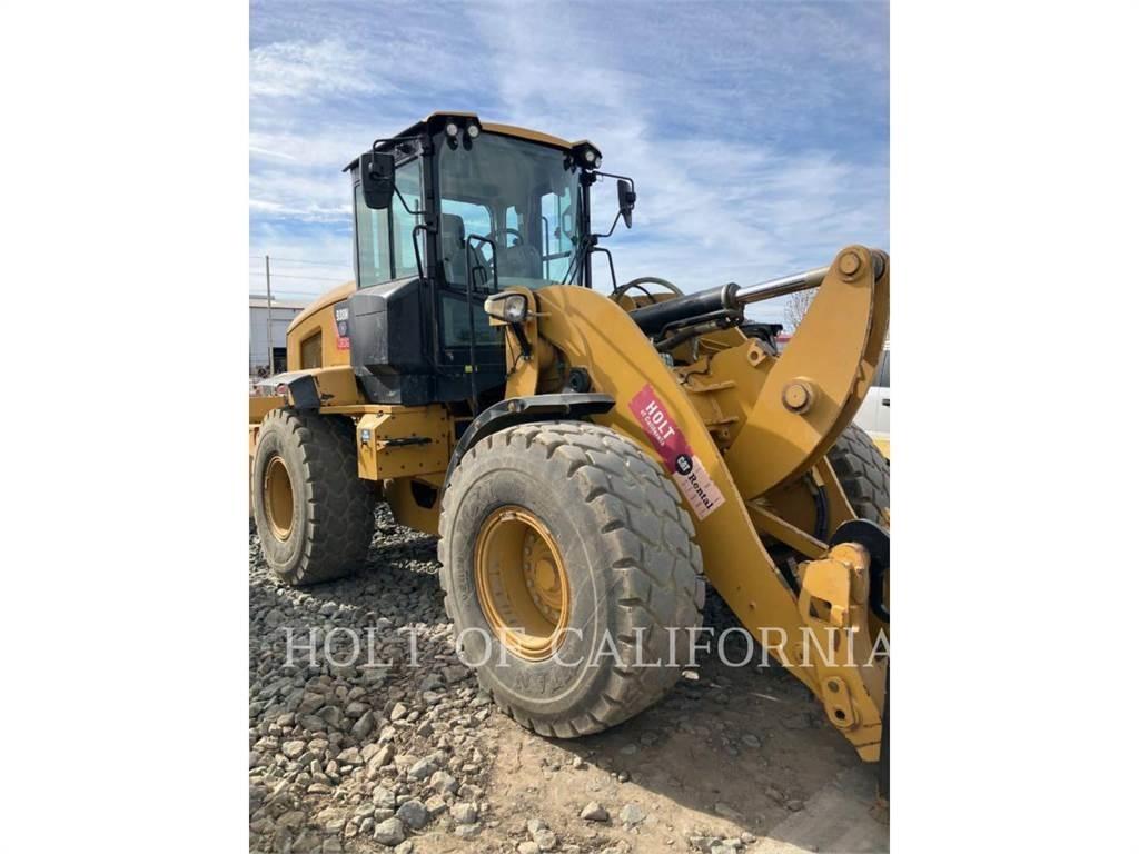 CAT 938 Фронтальні навантажувачі
