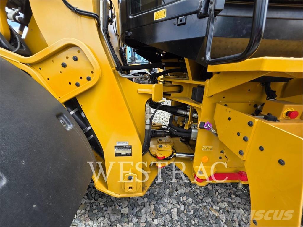 CAT 938-14LRC Фронтальні навантажувачі