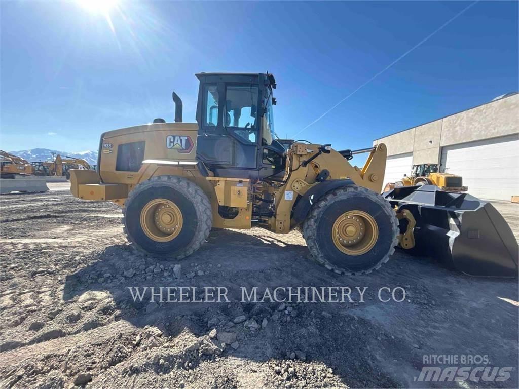 CAT 938 QC Фронтальні навантажувачі