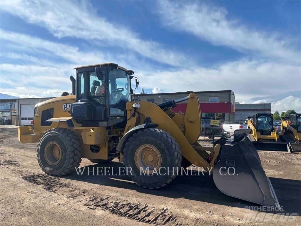 CAT 938 QC Фронтальні навантажувачі