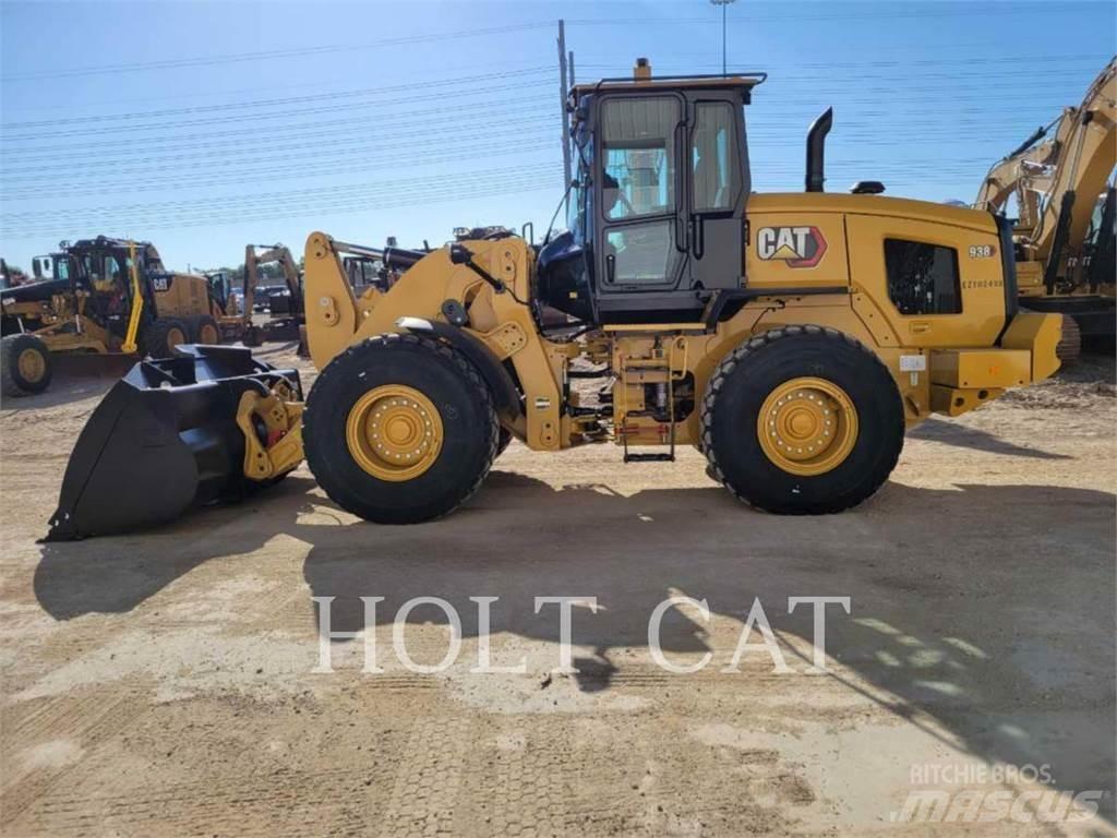 CAT 938 QC Фронтальні навантажувачі