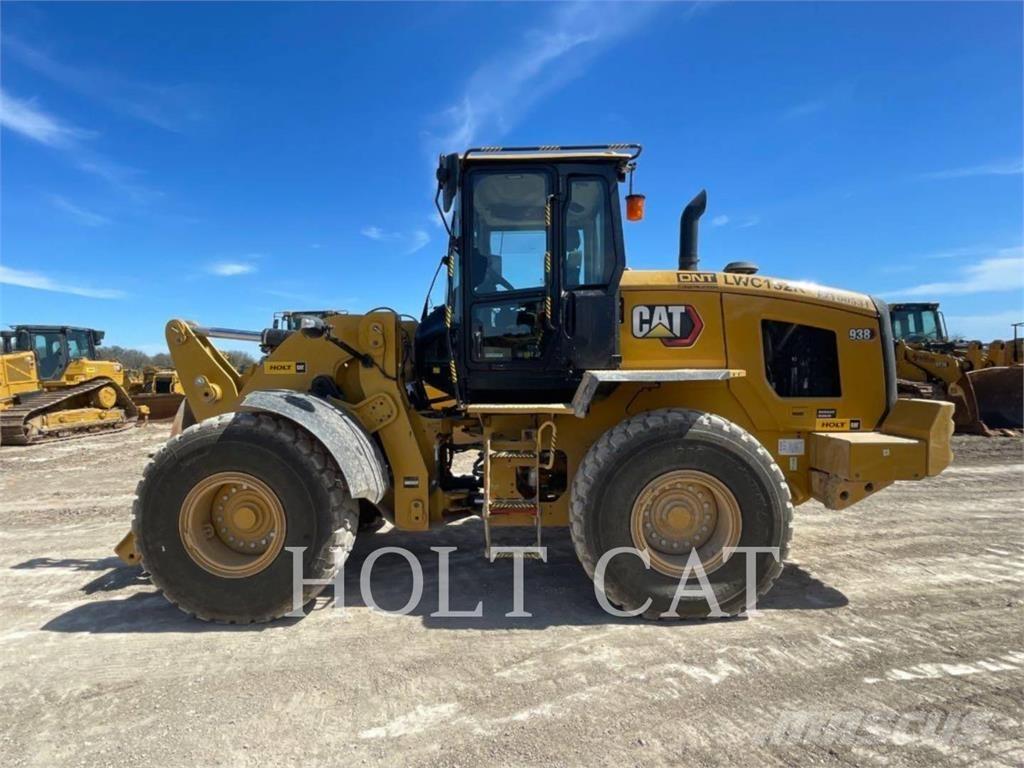 CAT 938 QC Фронтальні навантажувачі