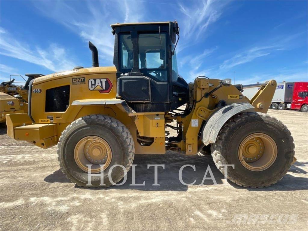 CAT 938 QC Фронтальні навантажувачі