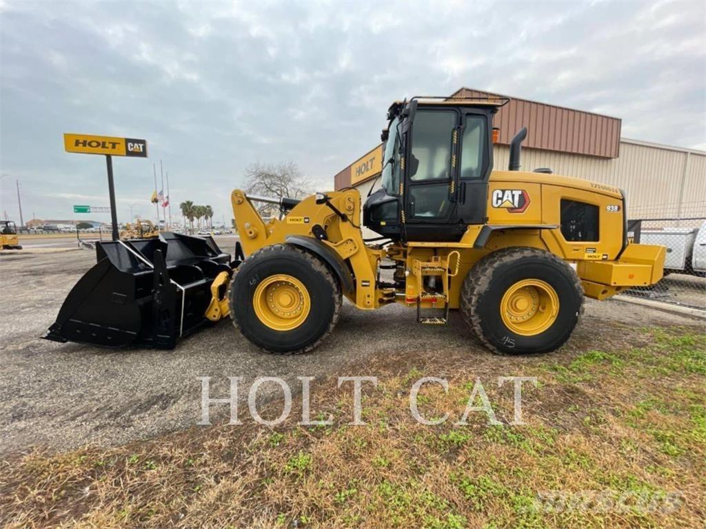 CAT 938 QC Фронтальні навантажувачі