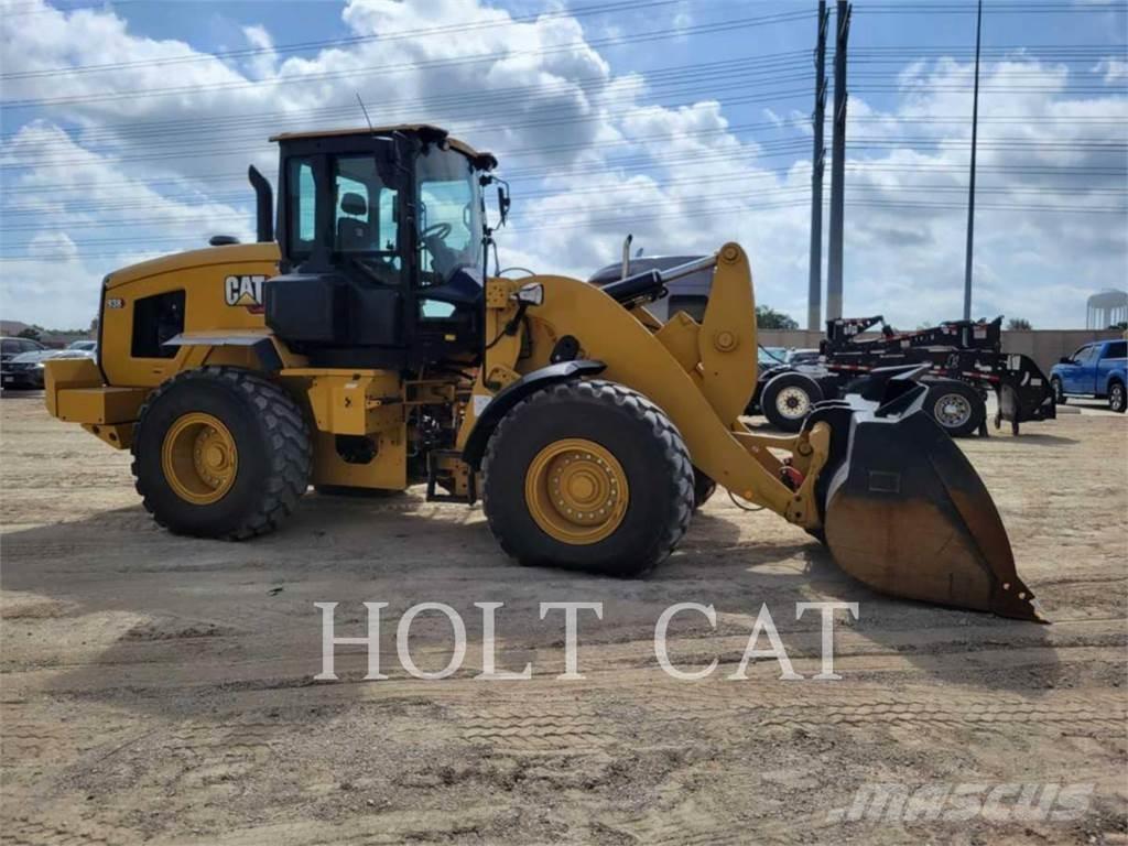 CAT 938 QC Фронтальні навантажувачі
